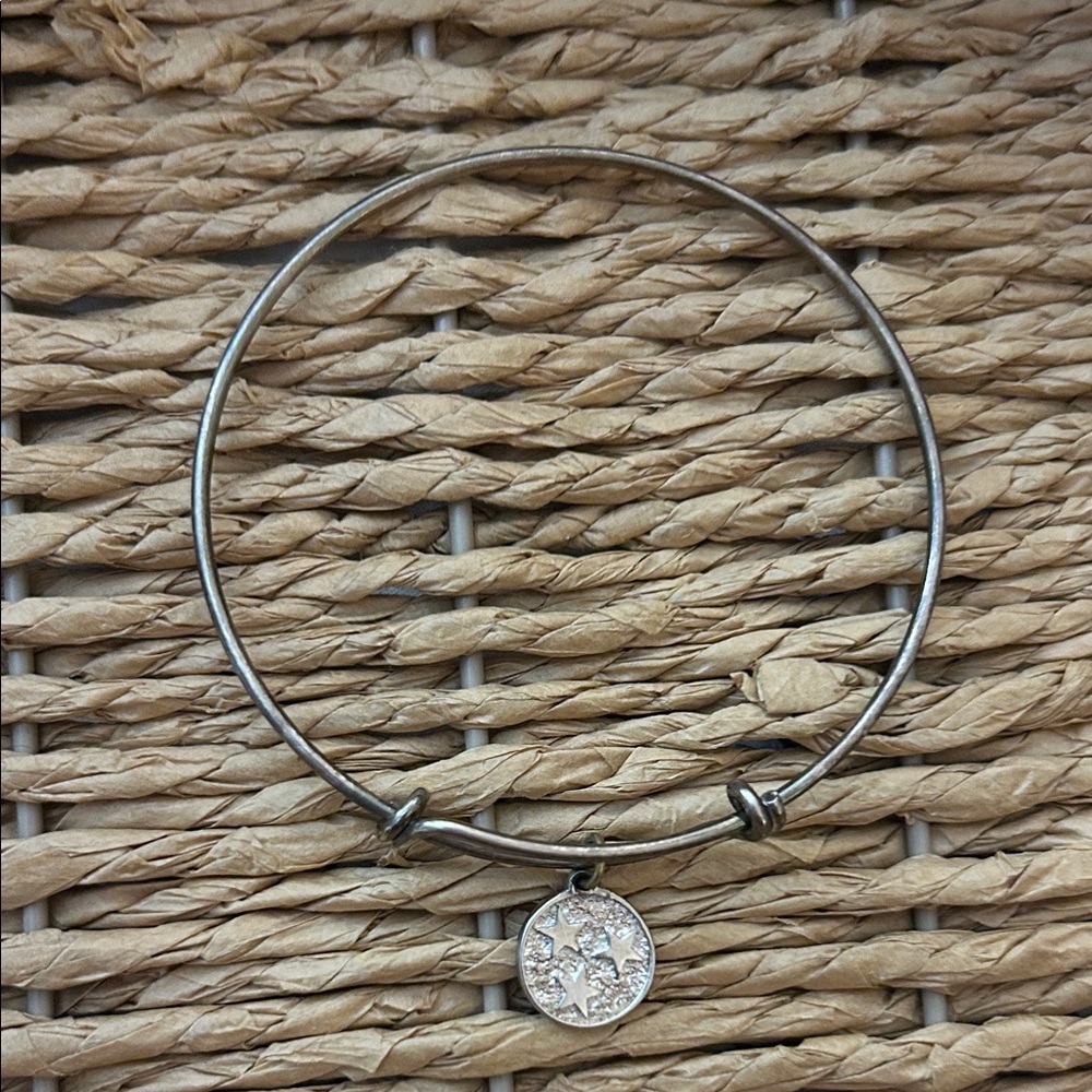 Silver Charm Bangle Bracelet State of Tennessee Tristar